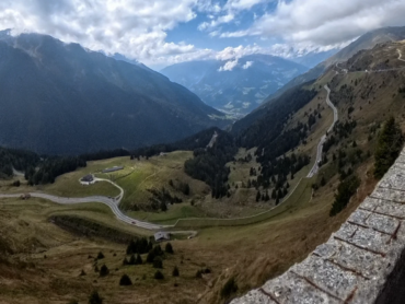 Panorama del Passo Giovo in moto